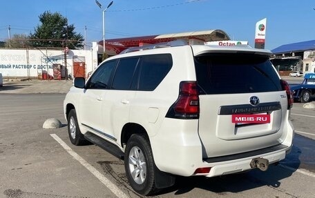 Toyota Land Cruiser Prado 150 рестайлинг 2, 2022 год, 7 600 000 рублей, 5 фотография