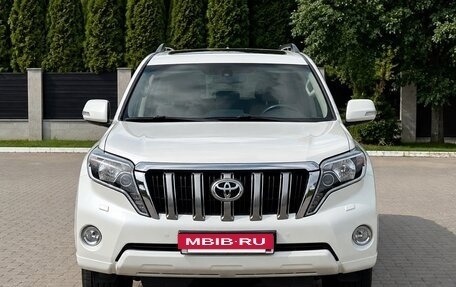 Toyota Land Cruiser Prado 150 рестайлинг 2, 2016 год, 3 999 999 рублей, 5 фотография
