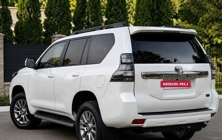 Toyota Land Cruiser Prado 150 рестайлинг 2, 2016 год, 3 999 999 рублей, 3 фотография