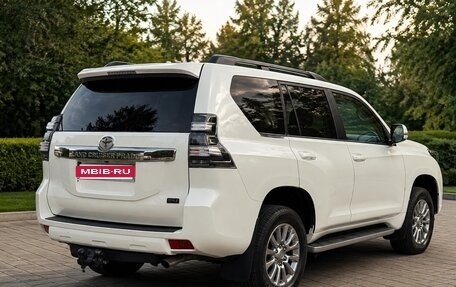 Toyota Land Cruiser Prado 150 рестайлинг 2, 2016 год, 3 999 999 рублей, 12 фотография