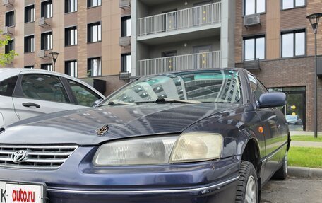 Toyota Camry, 1999 год, 260 000 рублей, 1 фотография