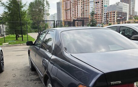 Toyota Camry, 1999 год, 260 000 рублей, 4 фотография