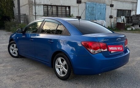 Chevrolet Cruze II, 2011 год, 650 000 рублей, 6 фотография