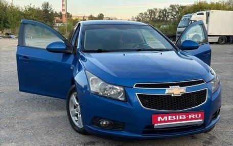 Chevrolet Cruze II, 2011 год, 650 000 рублей, 4 фотография