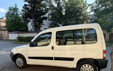 Peugeot Partner II рестайлинг 2, 2011 год, 720 000 рублей, 6 фотография