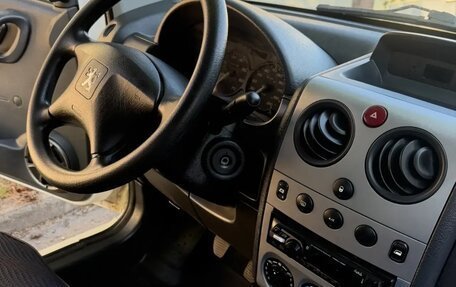 Peugeot Partner II рестайлинг 2, 2011 год, 720 000 рублей, 14 фотография