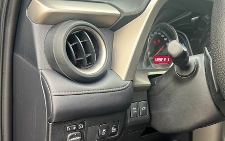 Toyota RAV4, 2013 год, 1 675 000 рублей, 18 фотография