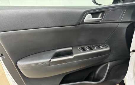 KIA Sportage IV рестайлинг, 2019 год, 2 300 000 рублей, 9 фотография