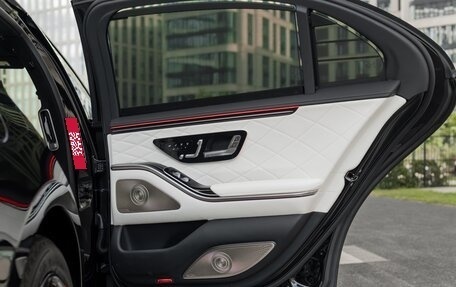 Mercedes-Benz S-Класс, 2026 год, 31 000 000 рублей, 32 фотография