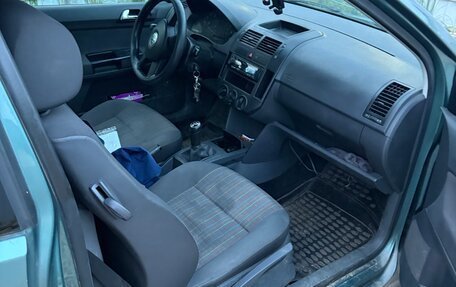 Volkswagen Polo IV рестайлинг, 2006 год, 260 000 рублей, 5 фотография