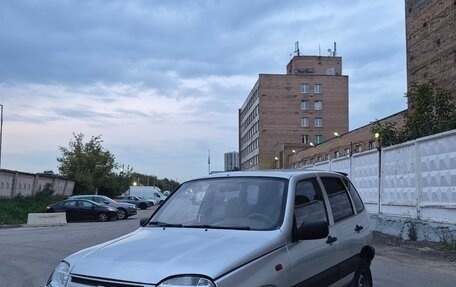 Chevrolet Niva I рестайлинг, 2004 год, 425 000 рублей, 4 фотография
