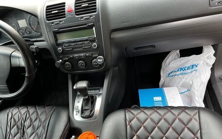 Volkswagen Jetta VI, 2009 год, 700 000 рублей, 11 фотография