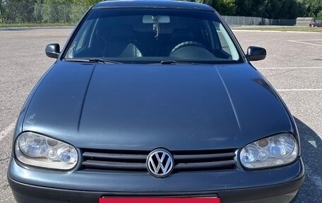 Volkswagen Golf IV, 2002 год, 160 000 рублей, 3 фотография