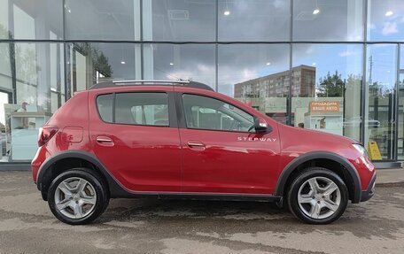 Renault Sandero II рестайлинг, 2018 год, 920 600 рублей, 4 фотография