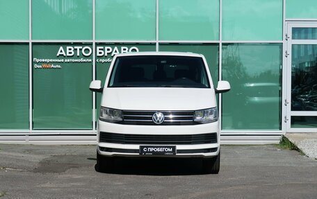 Volkswagen Caravelle T6 рестайлинг, 2016 год, 2 329 000 рублей, 3 фотография