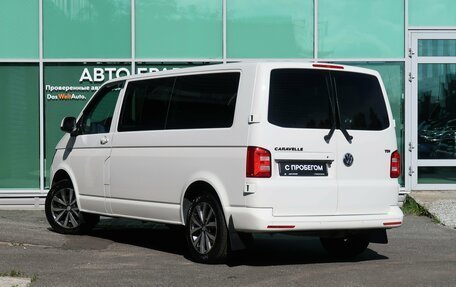 Volkswagen Caravelle T6 рестайлинг, 2016 год, 2 329 000 рублей, 12 фотография