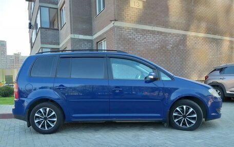 Volkswagen Touran III, 2007 год, 635 000 рублей, 6 фотография
