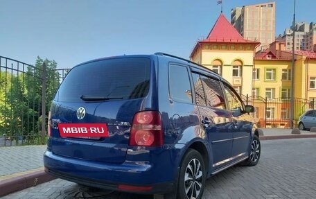 Volkswagen Touran III, 2007 год, 635 000 рублей, 4 фотография