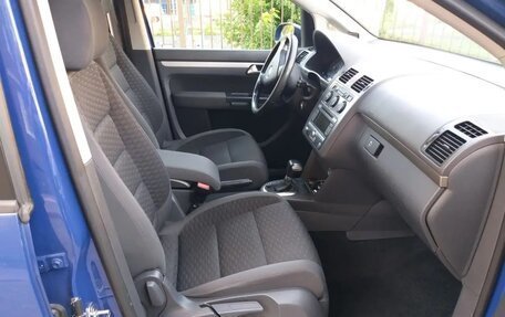 Volkswagen Touran III, 2007 год, 635 000 рублей, 15 фотография