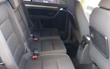 Volkswagen Touran III, 2007 год, 635 000 рублей, 16 фотография