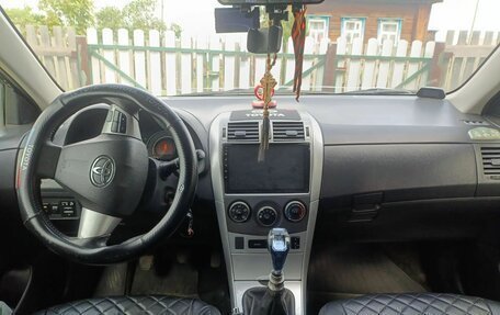 Toyota Corolla, 2011 год, 995 000 рублей, 6 фотография