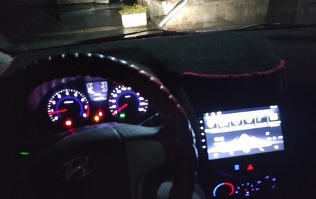 Hyundai Solaris II рестайлинг, 2016 год, 500 000 рублей, 4 фотография