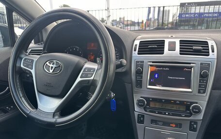 Toyota Avensis III рестайлинг, 2012 год, 1 150 000 рублей, 24 фотография