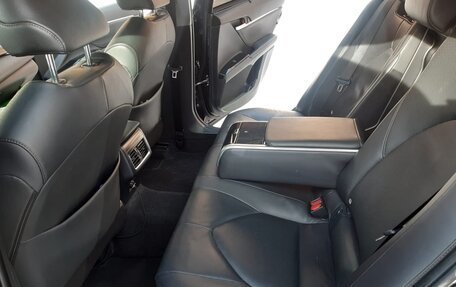 Toyota Camry, 2019 год, 2 450 000 рублей, 6 фотография
