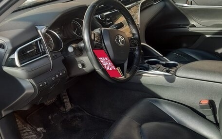 Toyota Camry, 2019 год, 2 450 000 рублей, 5 фотография