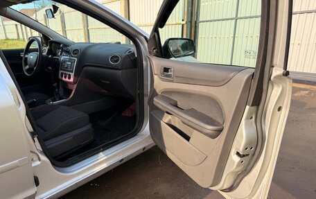 Ford Focus II рестайлинг, 2005 год, 365 000 рублей, 11 фотография