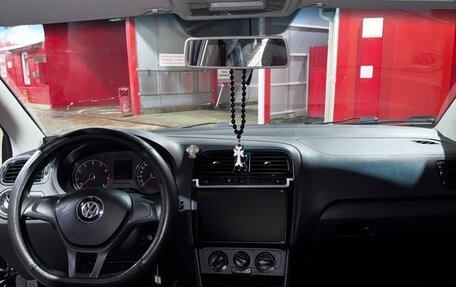 Volkswagen Polo VI (EU Market), 2017 год, 1 480 000 рублей, 27 фотография