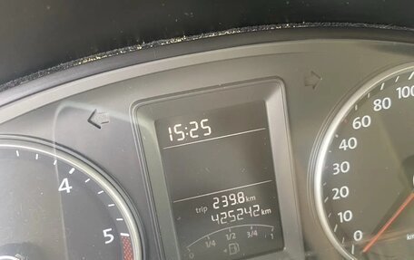 Volkswagen Caravelle T5, 2011 год, 1 650 000 рублей, 15 фотография