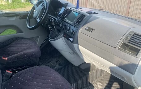 Volkswagen Caravelle T5, 2011 год, 1 650 000 рублей, 8 фотография