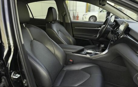 Toyota Camry, 2021 год, 2 800 000 рублей, 15 фотография