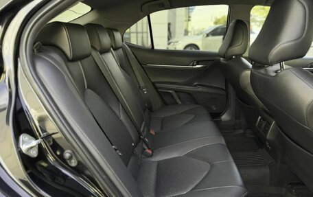 Toyota Camry, 2021 год, 2 800 000 рублей, 17 фотография