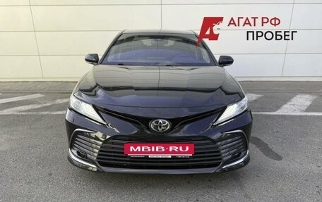 Toyota Camry, 2021 год, 2 800 000 рублей, 2 фотография
