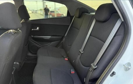 KIA Rio III рестайлинг, 2013 год, 990 000 рублей, 15 фотография