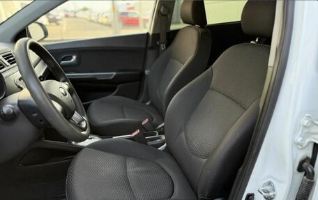 KIA Rio III рестайлинг, 2013 год, 990 000 рублей, 13 фотография