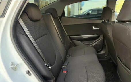 KIA Rio III рестайлинг, 2013 год, 990 000 рублей, 16 фотография
