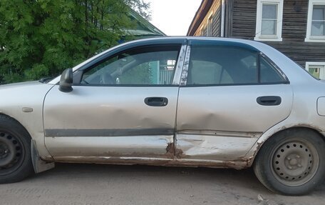 Mitsubishi Carisma I, 2003 год, 140 000 рублей, 6 фотография