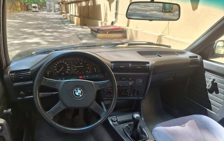 BMW 3 серия, 1988 год, 650 000 рублей, 5 фотография