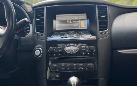 Infiniti FX II, 2011 год, 1 750 000 рублей, 10 фотография