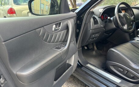 Infiniti FX II, 2011 год, 1 750 000 рублей, 18 фотография