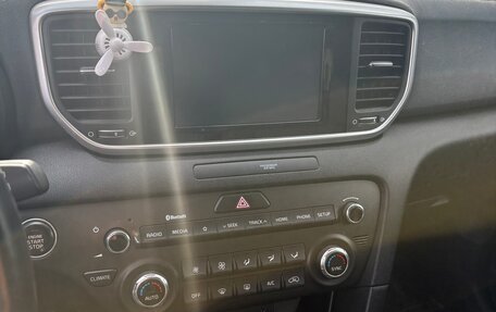 KIA Sportage IV рестайлинг, 2019 год, 2 000 000 рублей, 13 фотография
