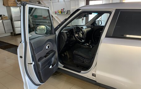 KIA Soul II рестайлинг, 2015 год, 900 000 рублей, 10 фотография