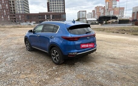 KIA Sportage IV рестайлинг, 2019 год, 2 000 000 рублей, 6 фотография