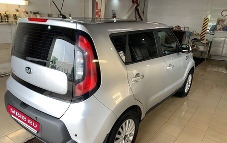 KIA Soul II рестайлинг, 2015 год, 900 000 рублей, 7 фотография