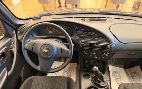 Chevrolet Niva I рестайлинг, 2017 год, 839 000 рублей, 11 фотография
