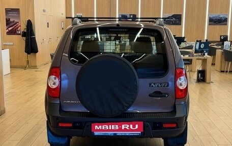 Chevrolet Niva I рестайлинг, 2017 год, 839 000 рублей, 3 фотография
