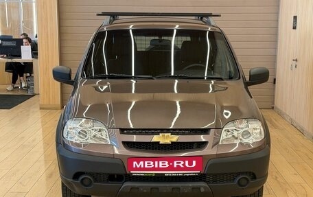 Chevrolet Niva I рестайлинг, 2017 год, 839 000 рублей, 6 фотография